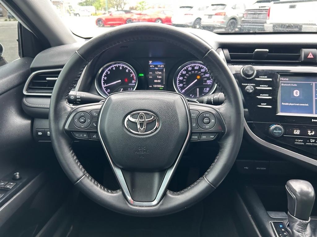 Toyota Camry SE 2020