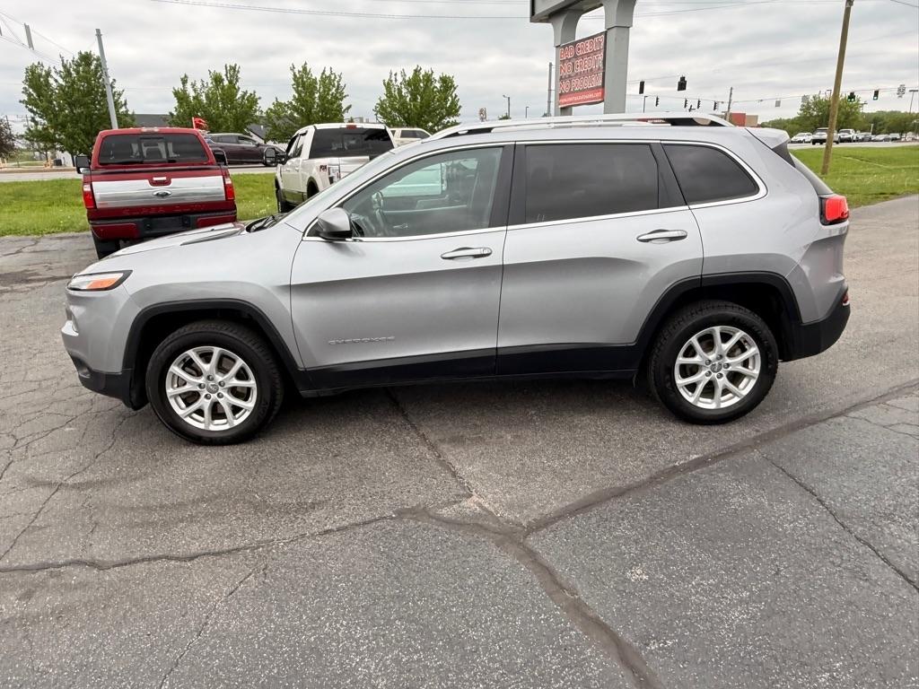 Jeep Cherokee Latitude FWD 2017