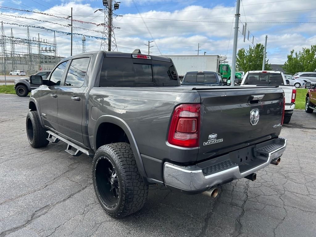 RAM 1500 Laramie Crew Cab SWB 4WD 2019