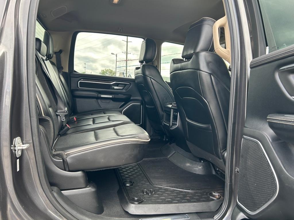 RAM 1500 Laramie Crew Cab SWB 4WD 2019