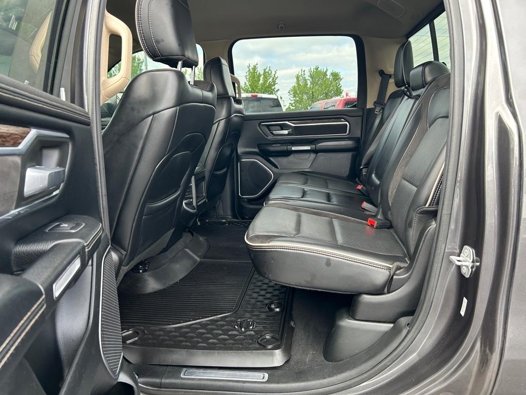 RAM 1500 Laramie Crew Cab SWB 4WD 2019