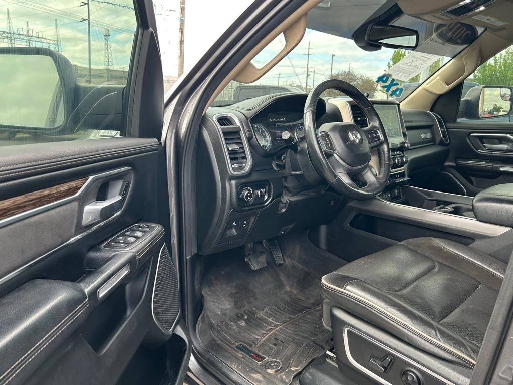RAM 1500 Laramie Crew Cab SWB 4WD 2019