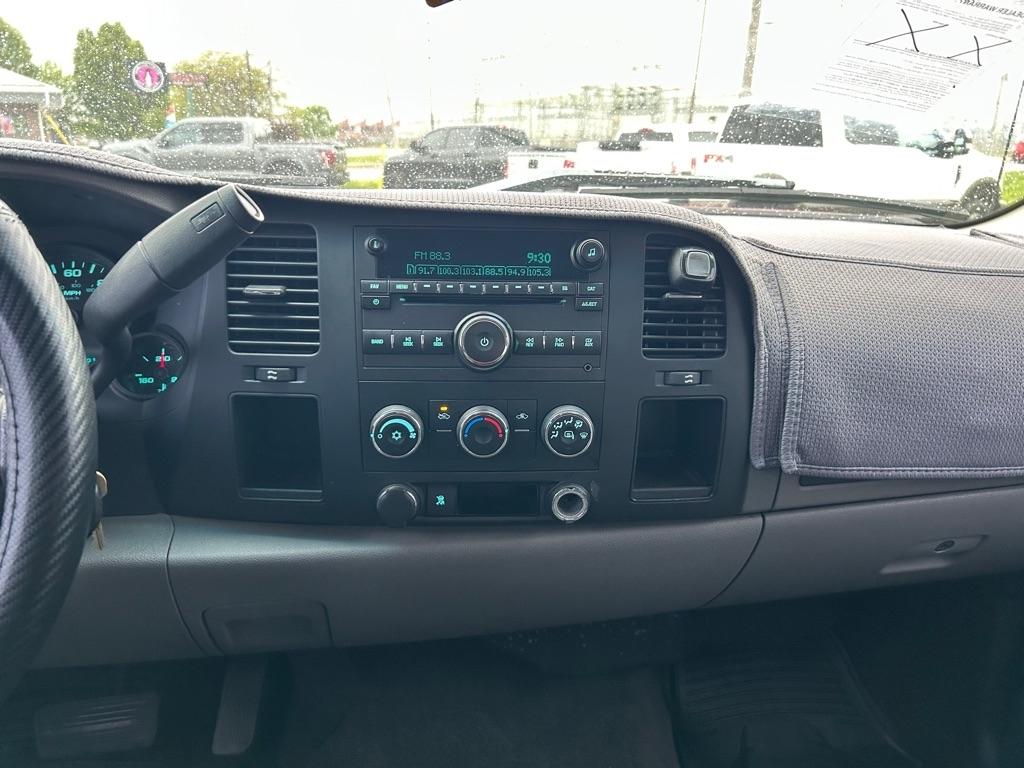Chevrolet Silverado 1500 LS Crew Cab 2WD 2009