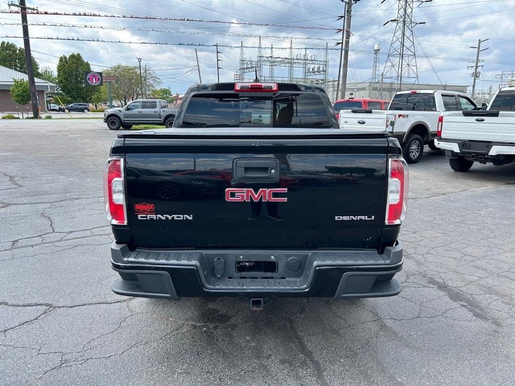GMC Canyon Denali Crew Cab 4WD Long Box 2018