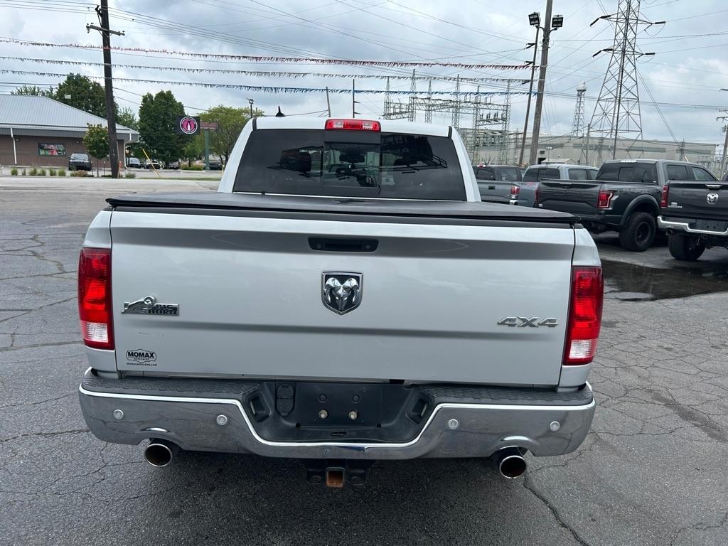 RAM 1500 SLT Crew Cab SWB 4WD 2016