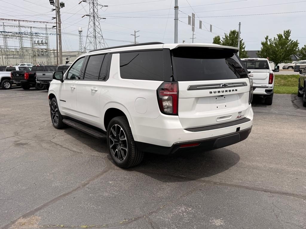 Chevrolet Suburban RST 4WD 2021