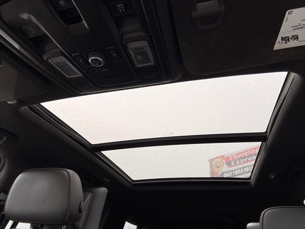 Chevrolet Suburban RST 4WD 2021