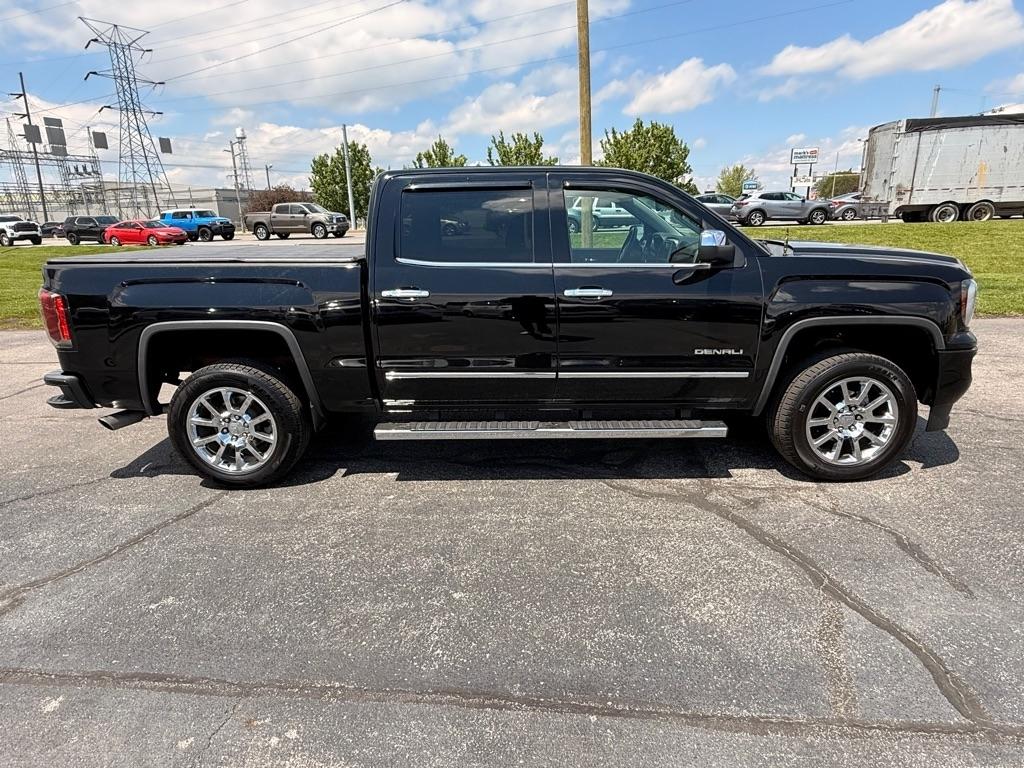 GMC Sierra 1500 Denali Crew Cab Long Box 4WD 2017