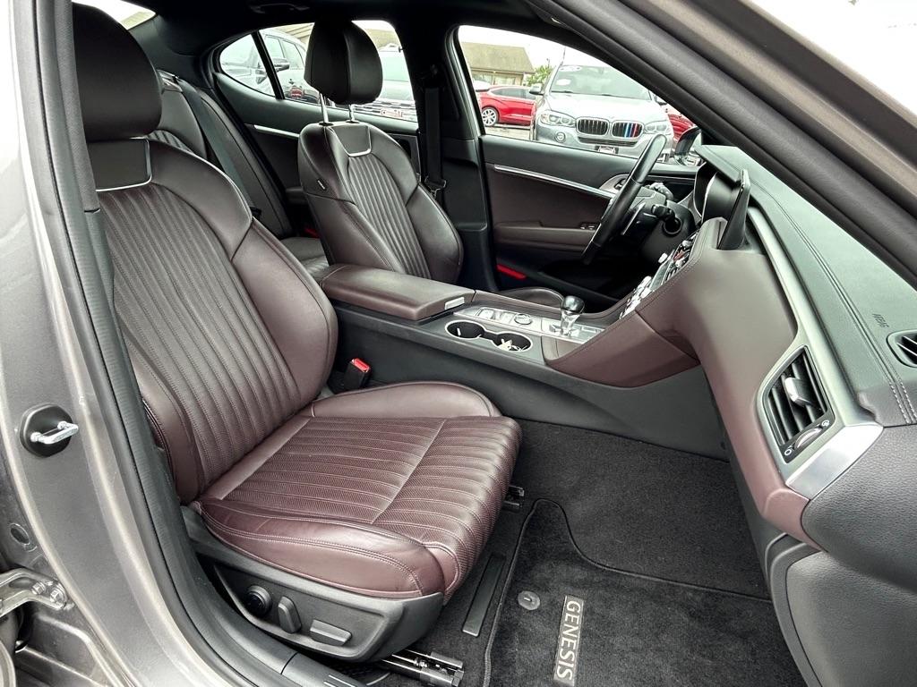 Genesis G70 2.0T 2022