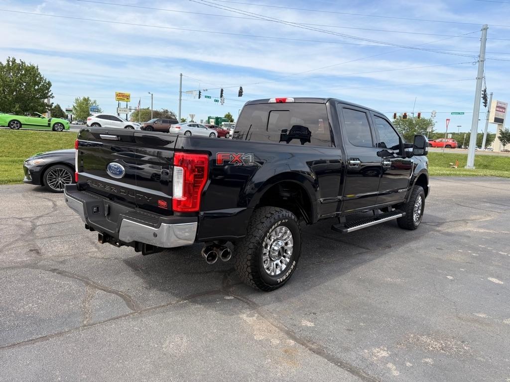Ford F-250 SD Lariat Crew Cab 4WD 2019