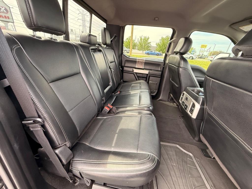 Ford F-250 SD Lariat Crew Cab 4WD 2019