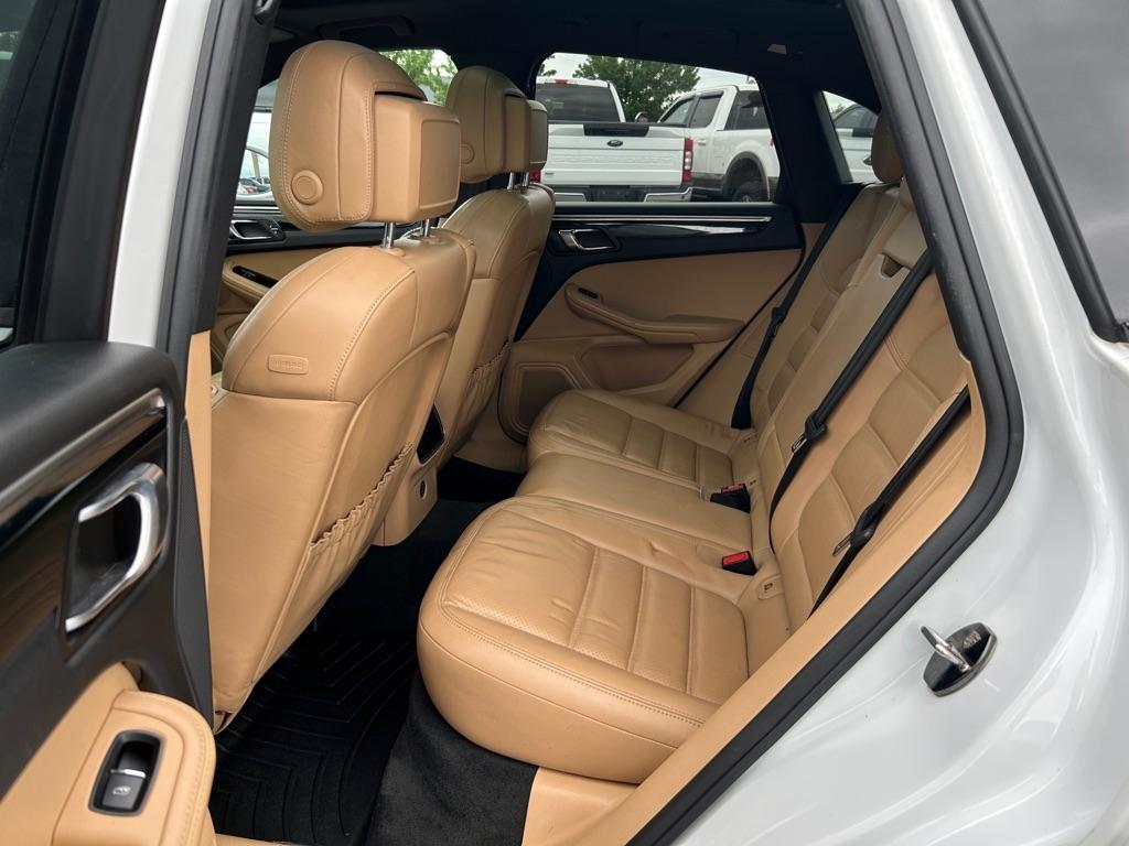 Porsche Macan GTS 2017