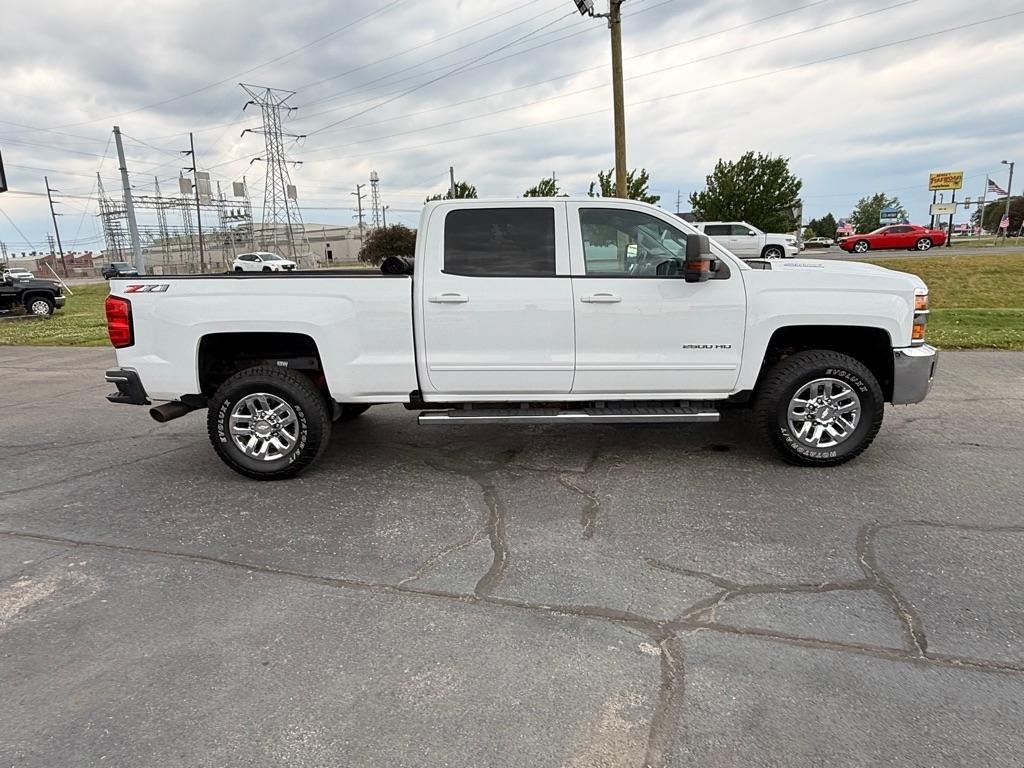 Chevrolet Silverado 2500HD LT Crew Cab 4WD 2018