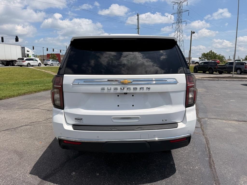 Chevrolet Suburban LT 4WD 2021