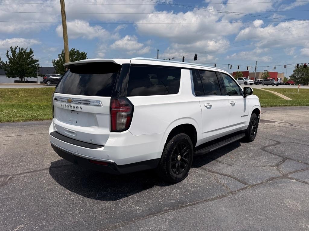 Chevrolet Suburban LT 4WD 2021