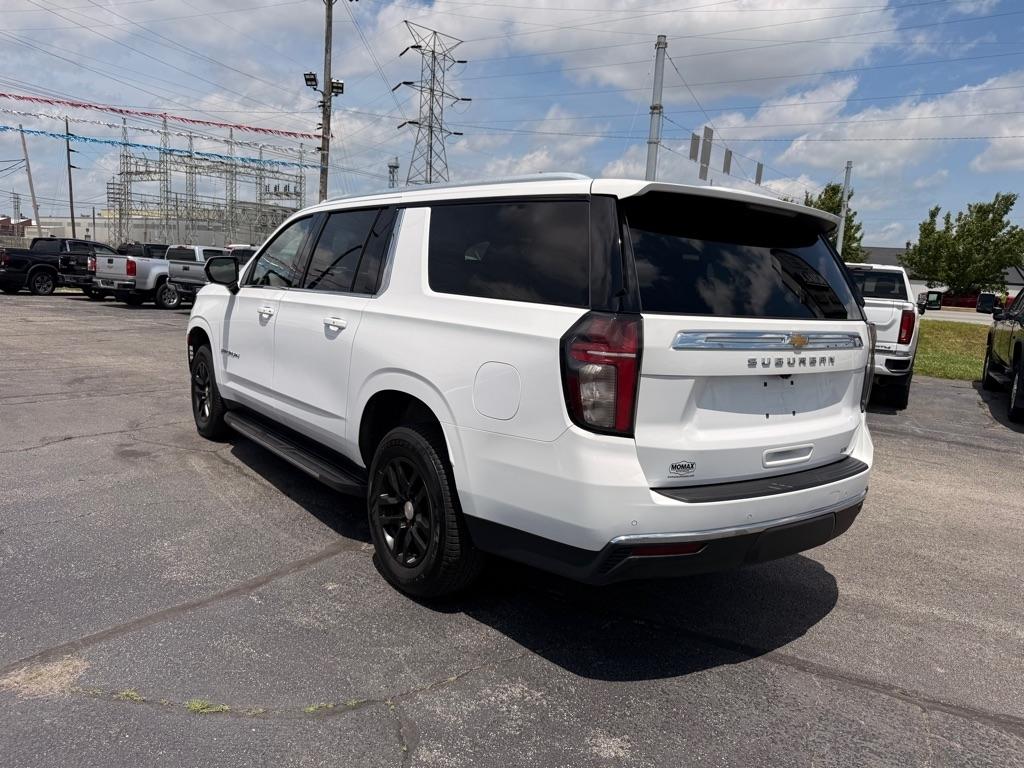 Chevrolet Suburban LT 4WD 2021