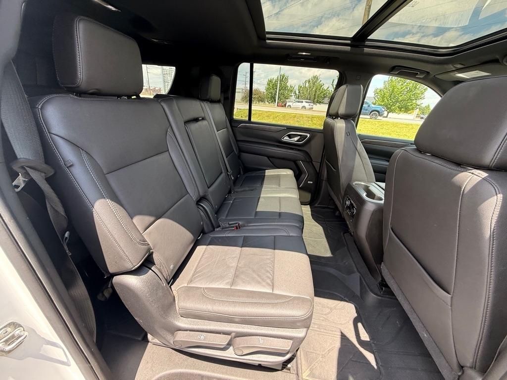 Chevrolet Suburban LT 4WD 2021