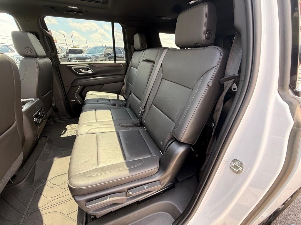 Chevrolet Suburban LT 4WD 2021