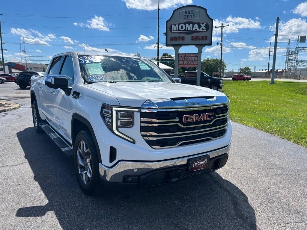 GMC Sierra 1500 SLT Crew Cab 4WD 2022