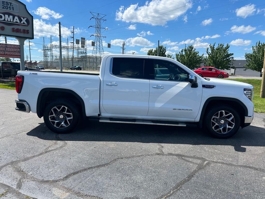 GMC Sierra 1500 SLT Crew Cab 4WD 2022