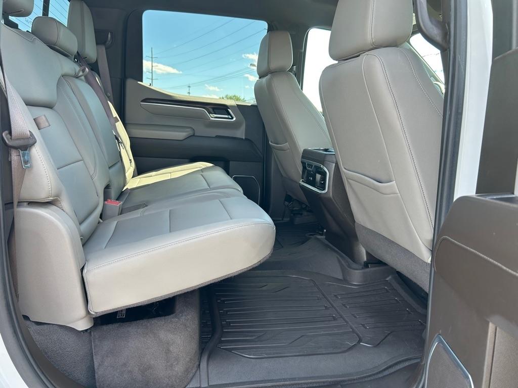 GMC Sierra 1500 SLT Crew Cab 4WD 2022