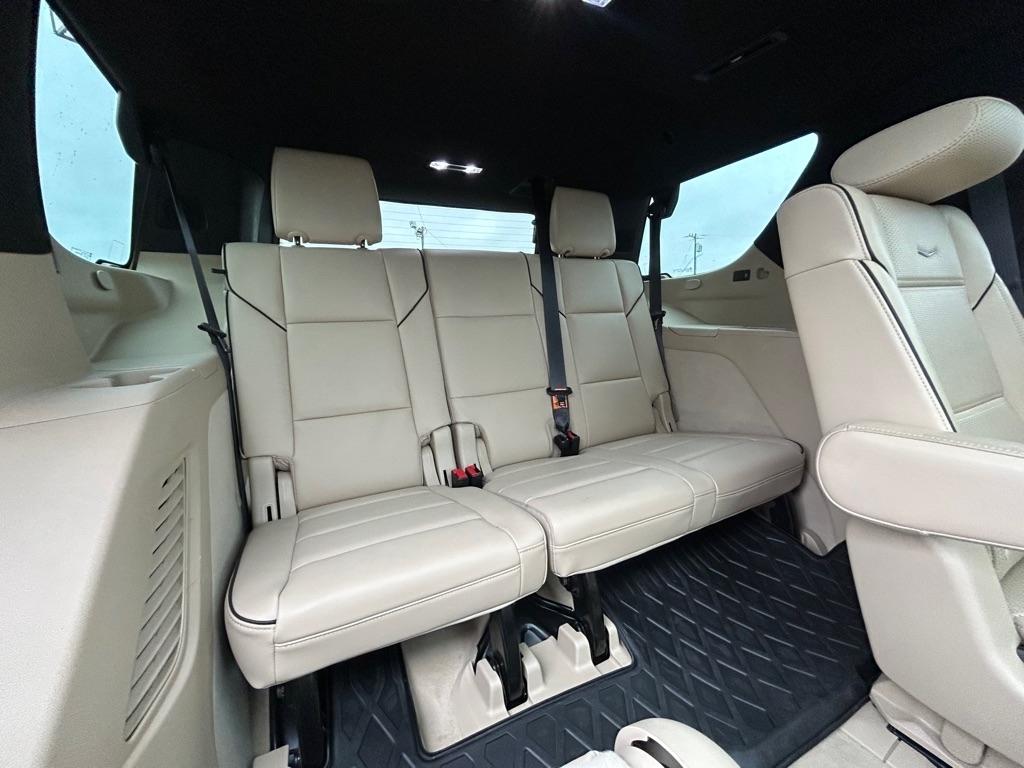 Cadillac Escalade Premium Luxury AWD 2022