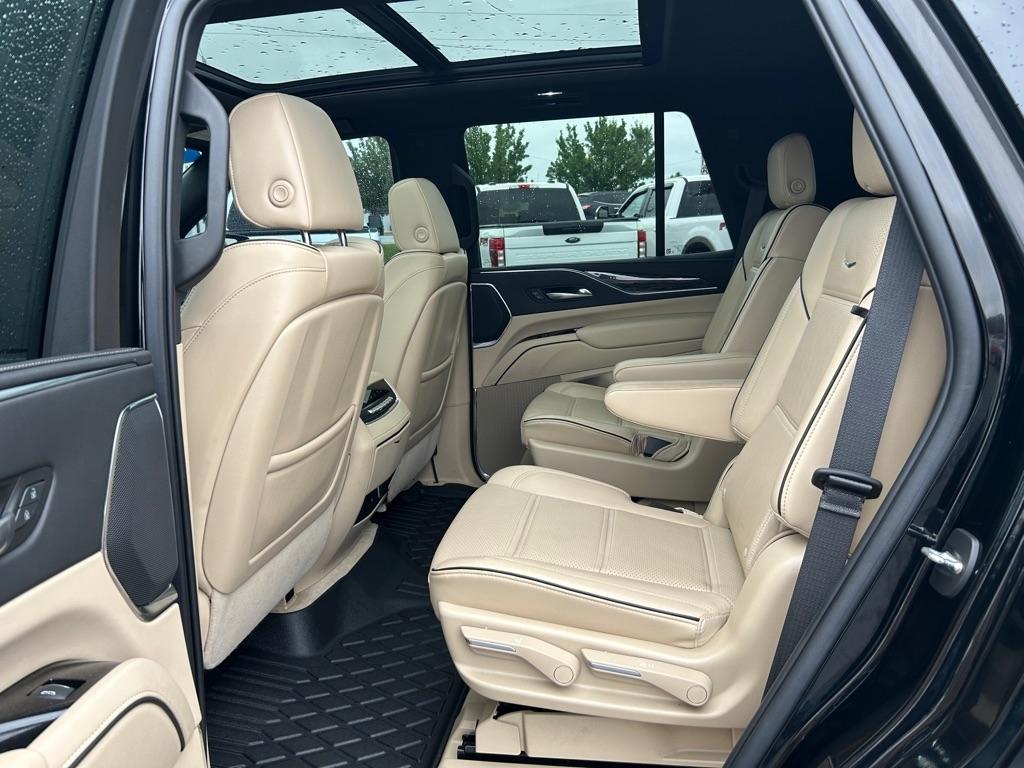 Cadillac Escalade Premium Luxury AWD 2022