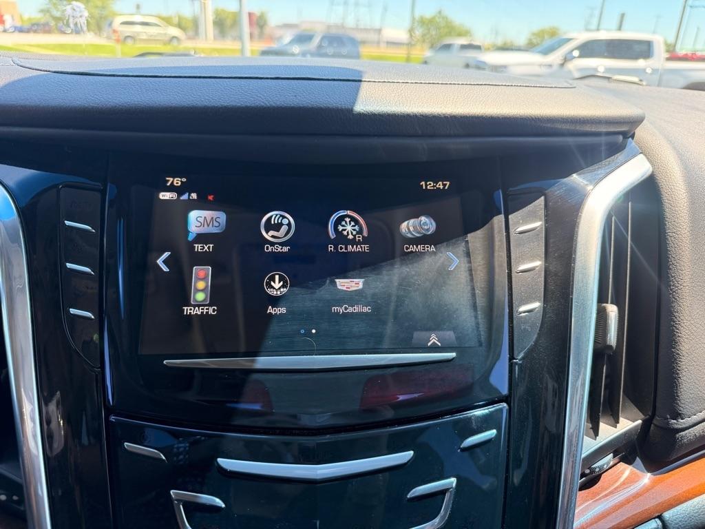 Cadillac Escalade Luxury 4WD 2017