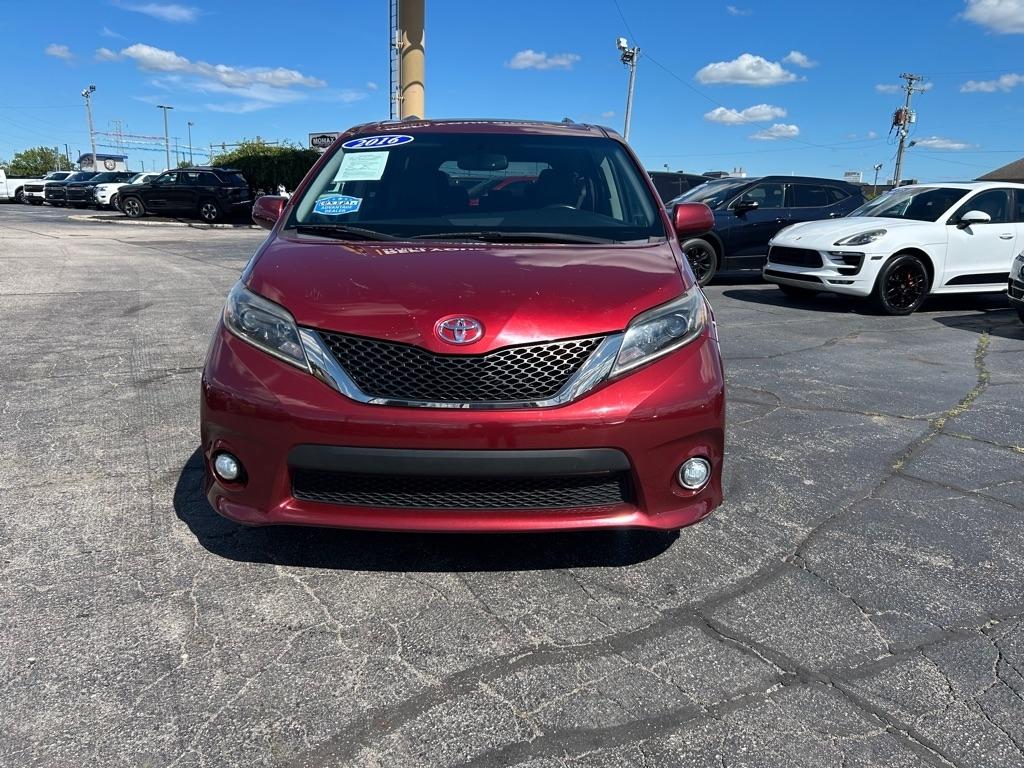 Toyota Sienna SE FWD 8-Passenger FWD V6 2016