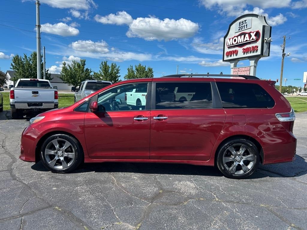 Toyota Sienna SE FWD 8-Passenger FWD V6 2016