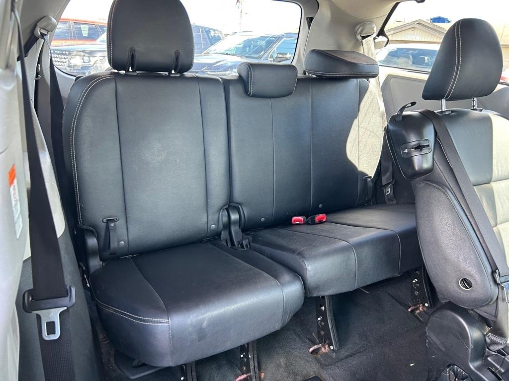 Toyota Sienna SE FWD 8-Passenger FWD V6 2016