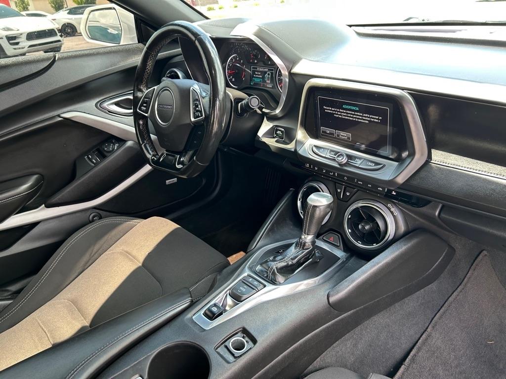 Chevrolet Camaro 1LT Coupe 8A 2018