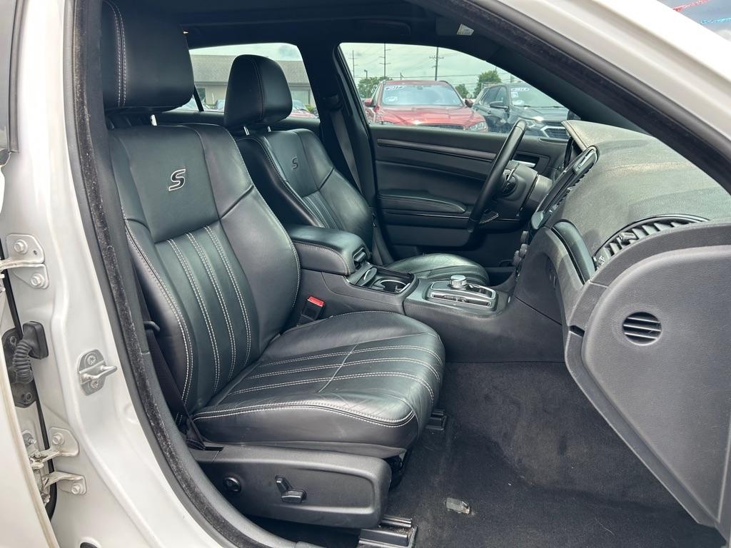 Chrysler 300 S V6 AWD 2015