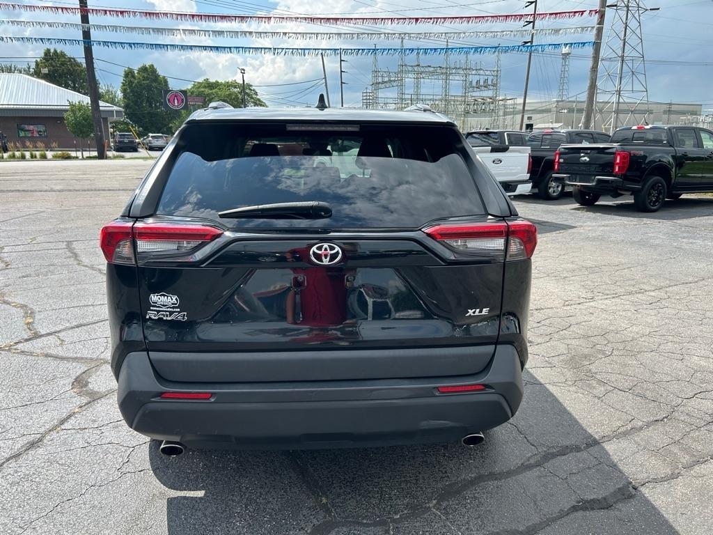 Toyota RAV4 XLE 2022