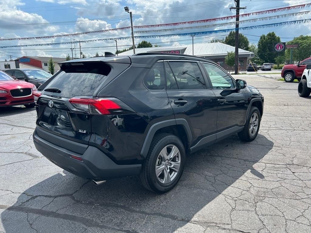 Toyota RAV4 XLE 2022