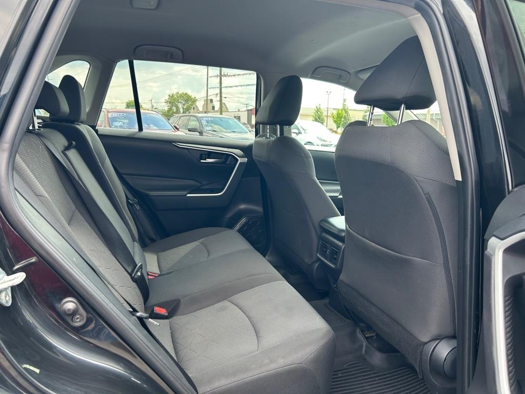 Toyota RAV4 XLE 2022