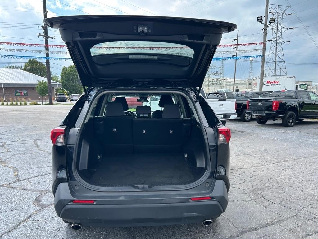 Toyota RAV4 XLE 2022