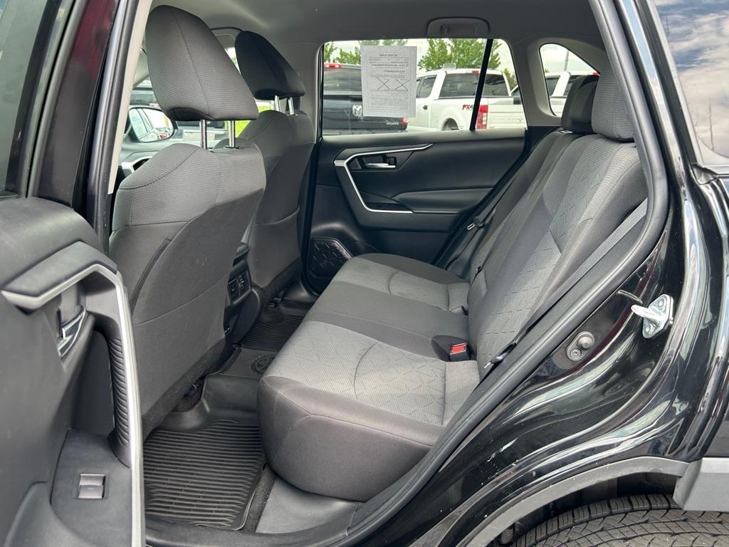 Toyota RAV4 XLE 2022