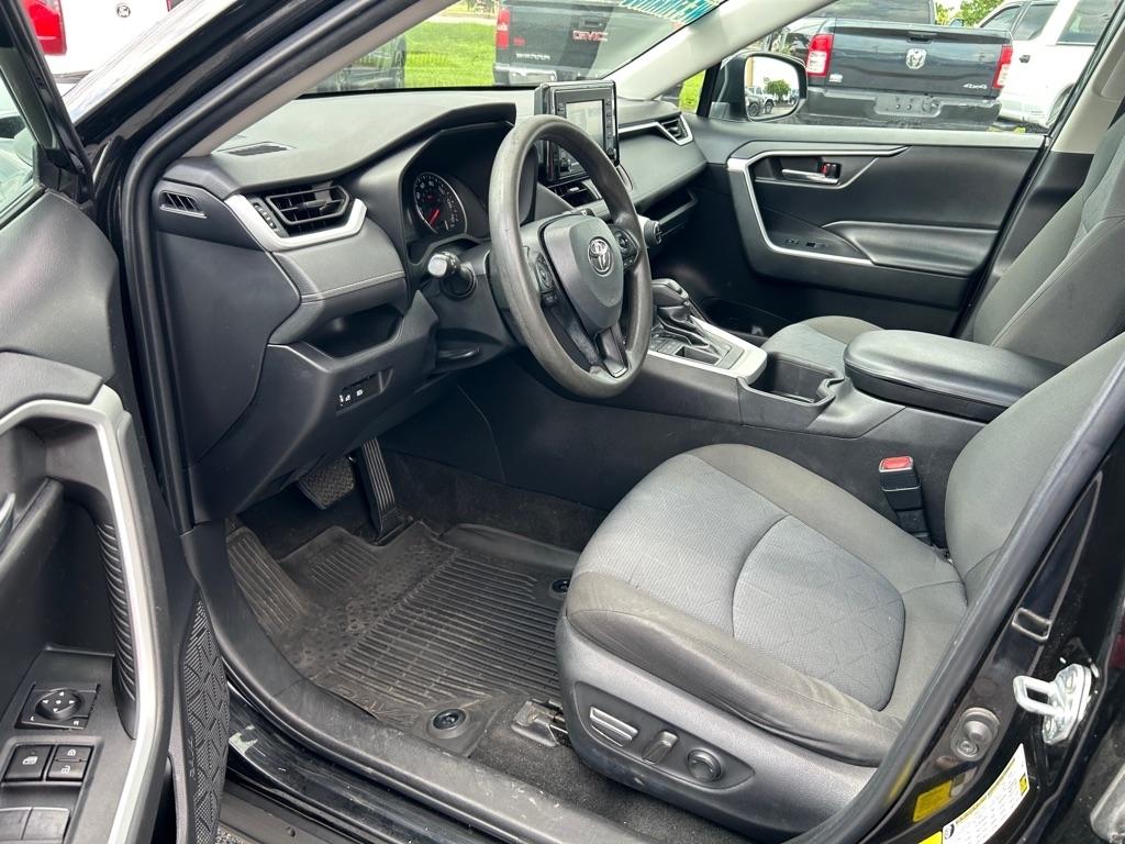 Toyota RAV4 XLE 2022