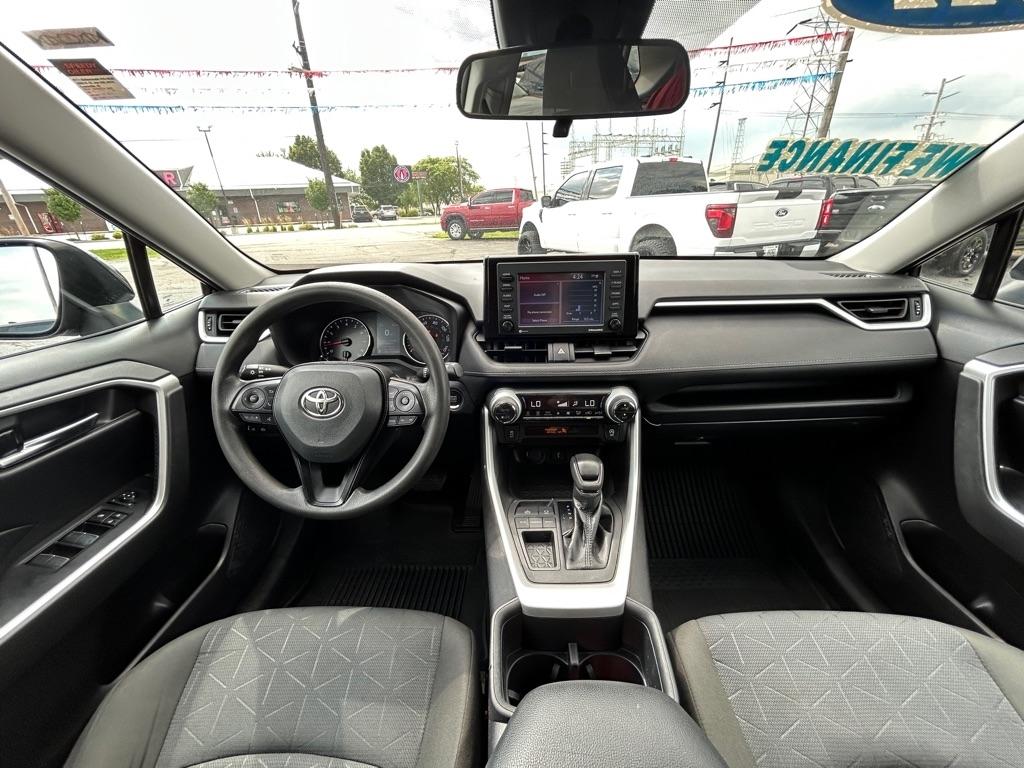 Toyota RAV4 XLE 2022