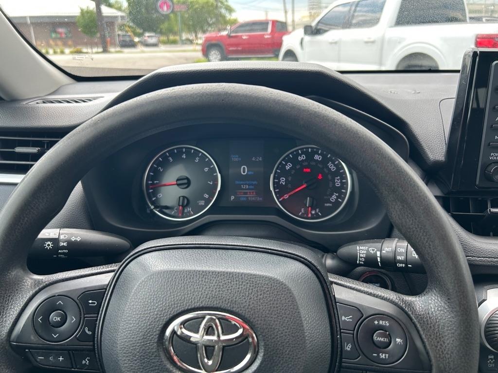 Toyota RAV4 XLE 2022