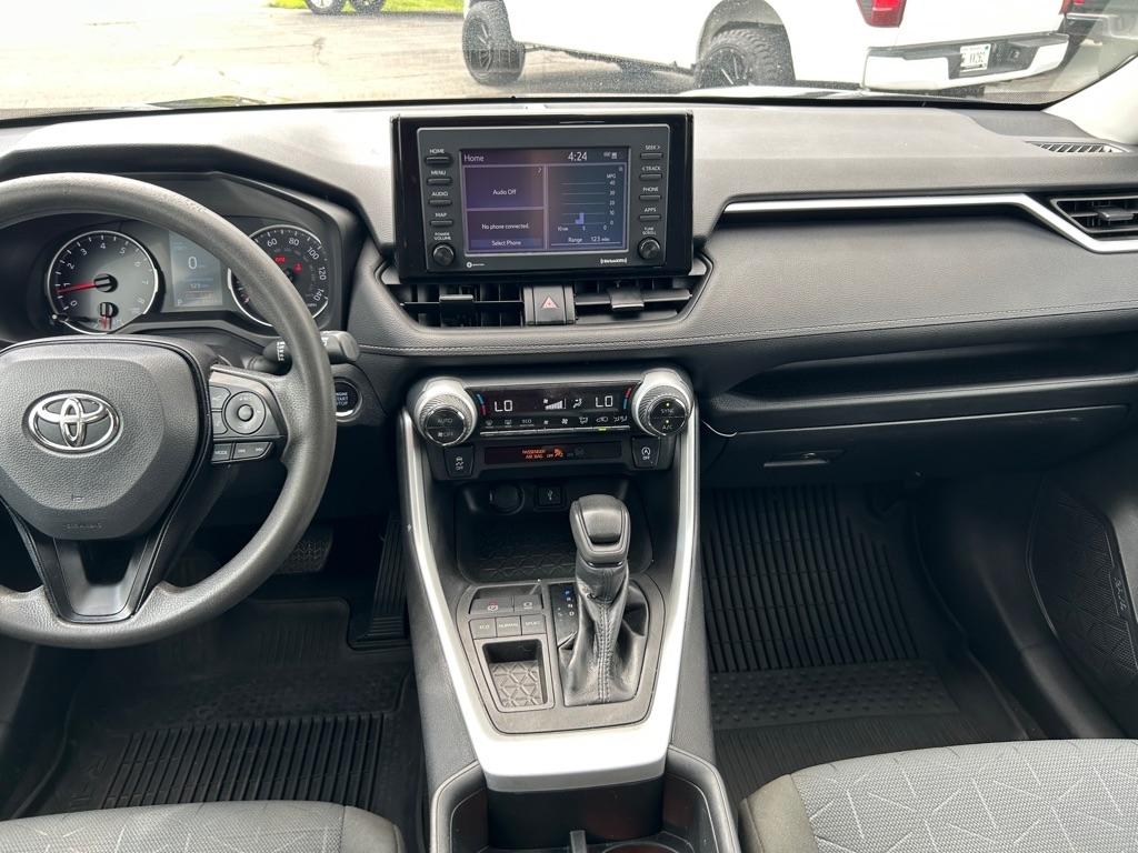 Toyota RAV4 XLE 2022