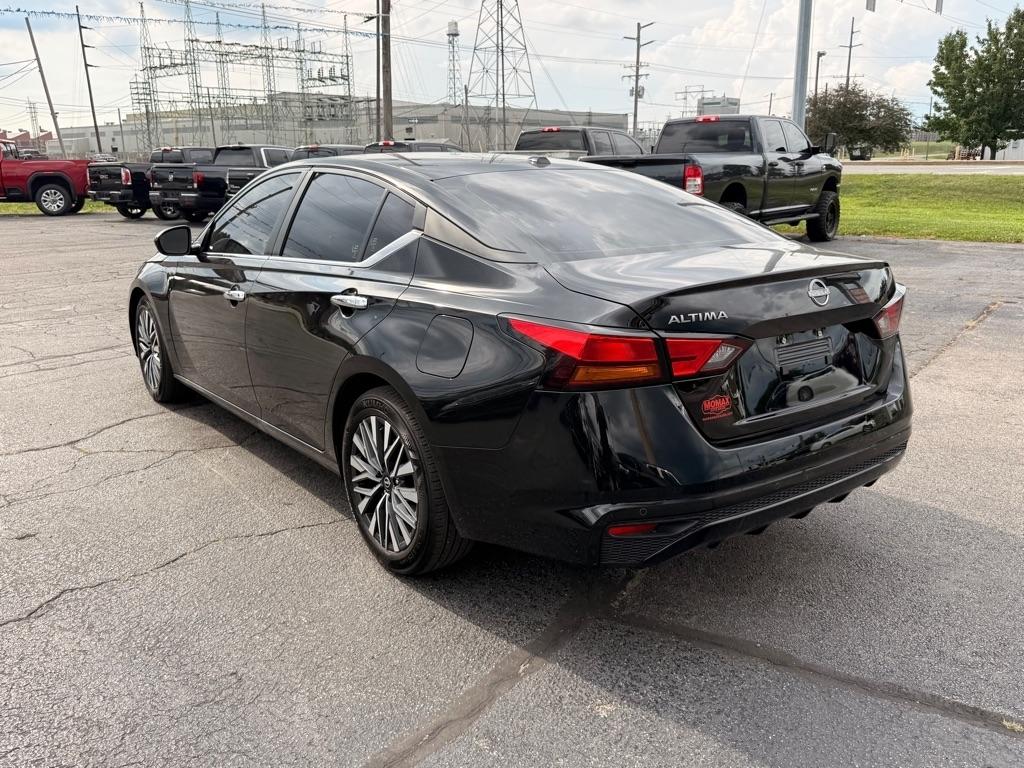 Nissan Altima 2.5 SV 2025