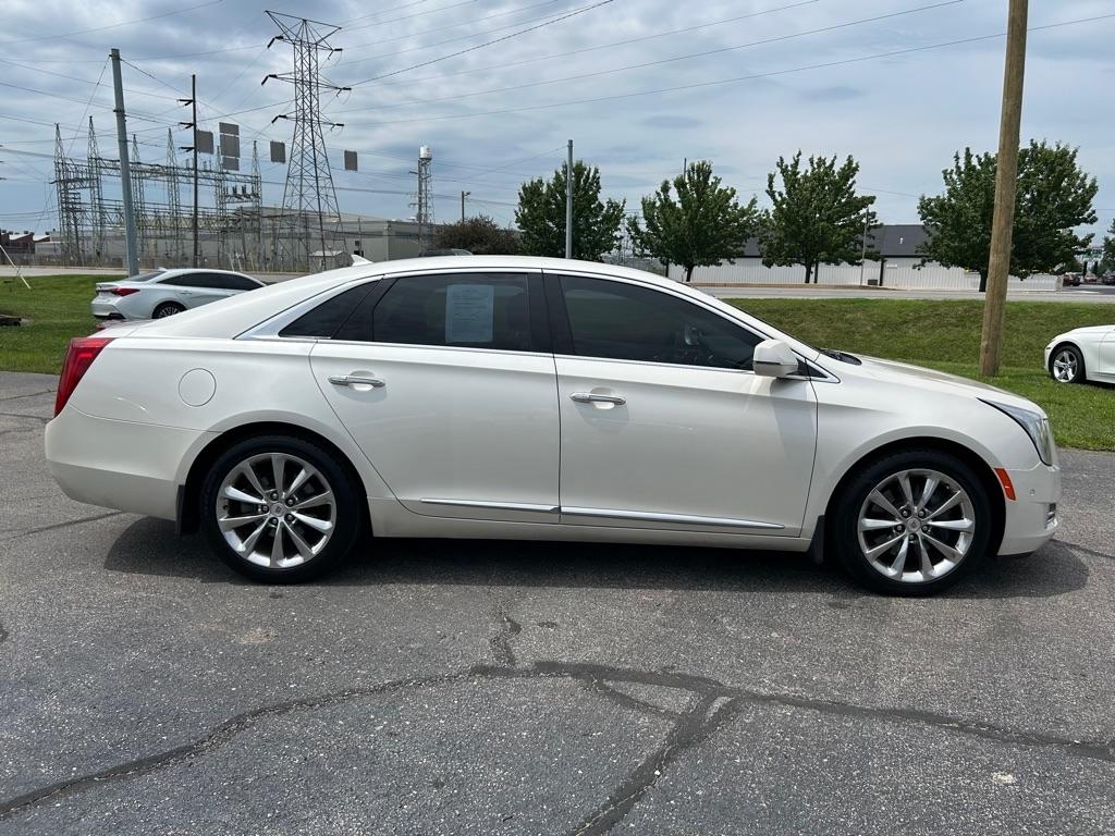 Cadillac XTS Luxury FWD 2014