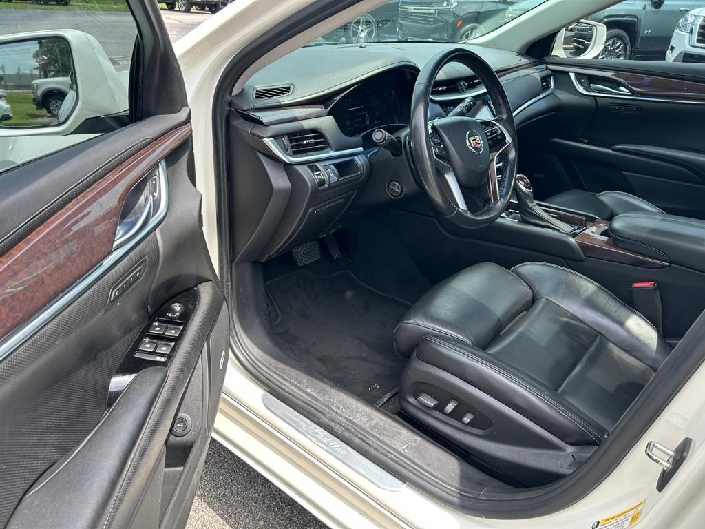 Cadillac XTS Luxury FWD 2014