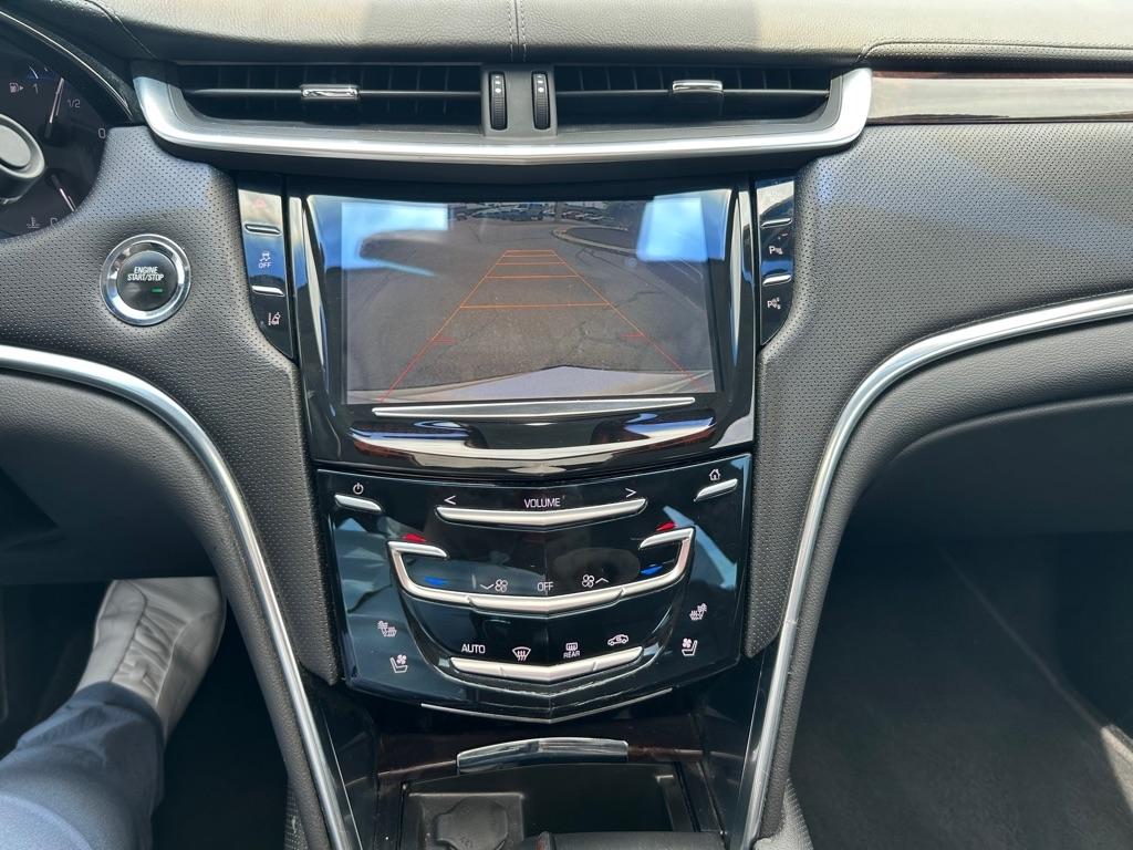Cadillac XTS Luxury FWD 2014