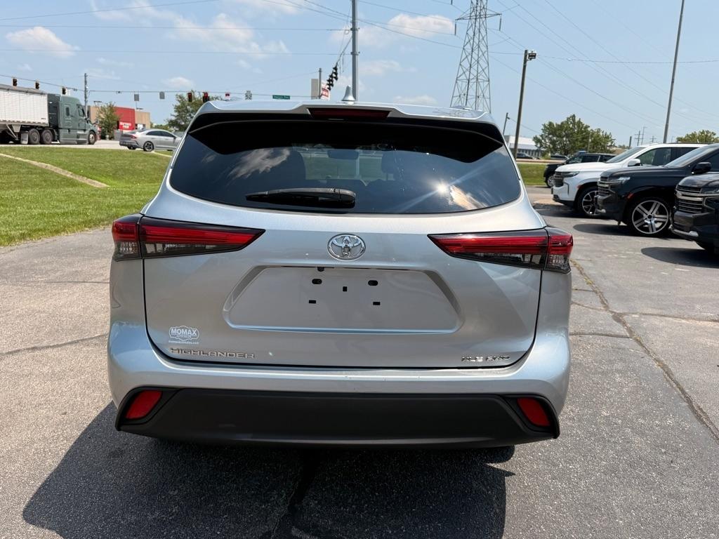 Toyota Highlander XLE AWD V6 2021