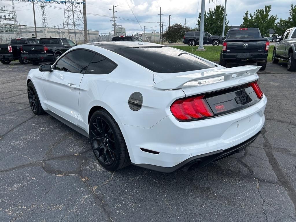 Ford Mustang EcoBoost Coupe 2019