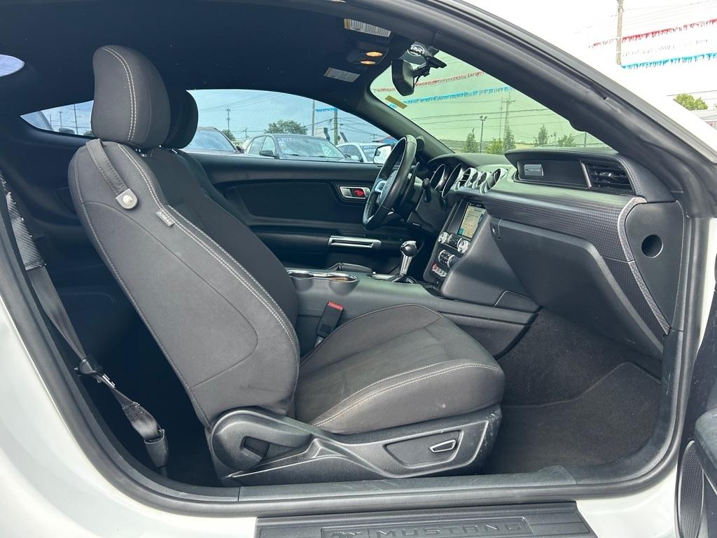 Ford Mustang EcoBoost Coupe 2019