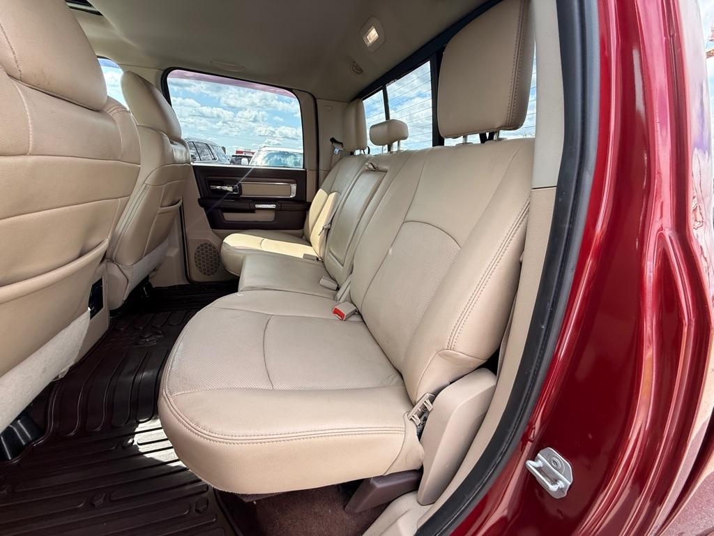 RAM 1500 Laramie Crew Cab LWB 4WD 2015
